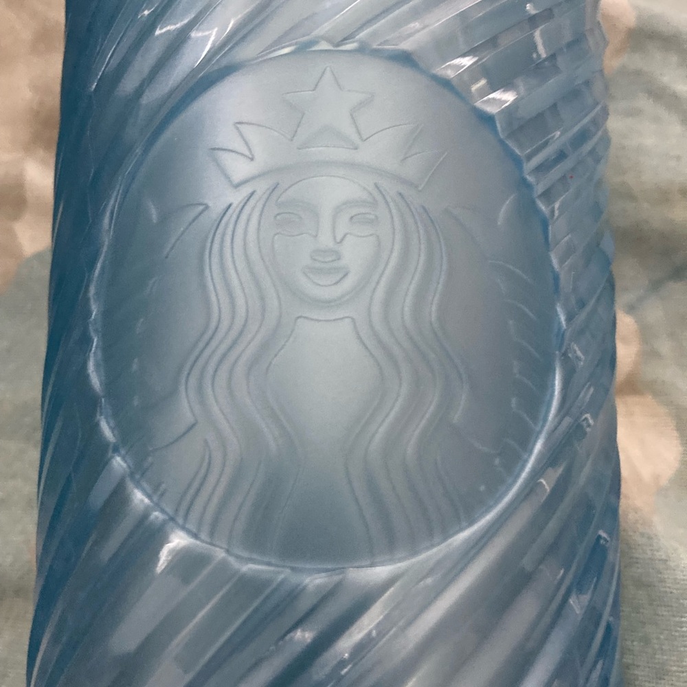 ✨Starbucks✨24 ounce Blue Tumbler 🤩NWT🤩
